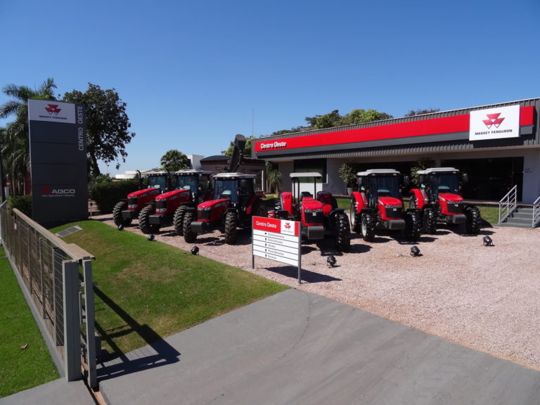 A Centro Oeste Máquinas agora é concessionária autorizada Massey Ferguson
