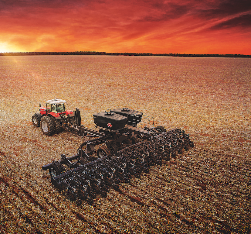 Plantadeira Momentum chega a Centro Oeste Massey Ferguson